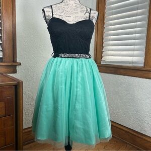 Mystic | Lace Bodice Tulle Beaded Mini Party Dress NWT By Buckle Size M